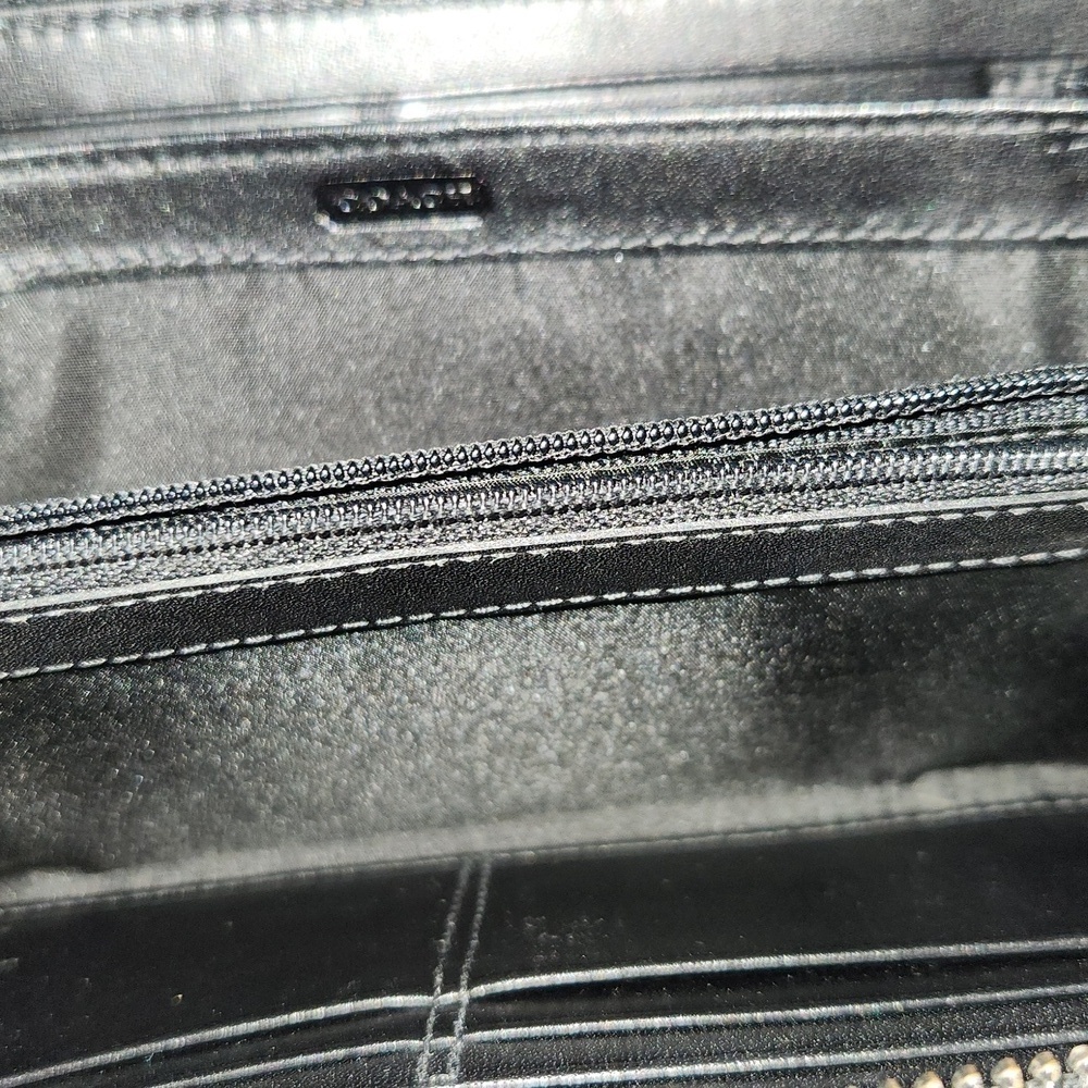 Coach Black Vintage Signature Zip-Around Wallet - Picture 3 of 4